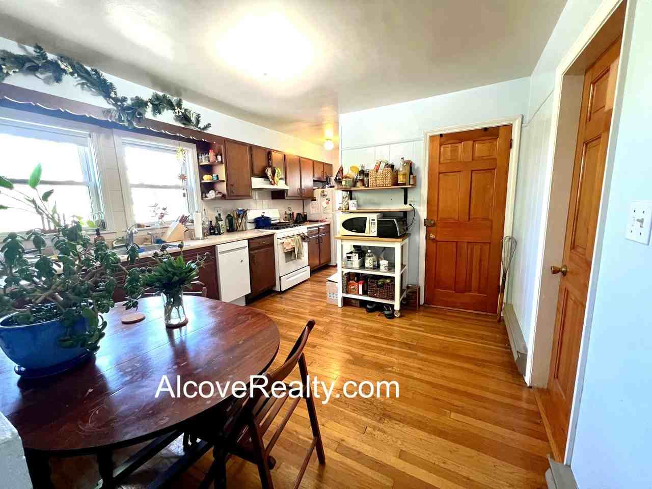 21 Sartwell Avenue #3 - Photo 2 of 21
