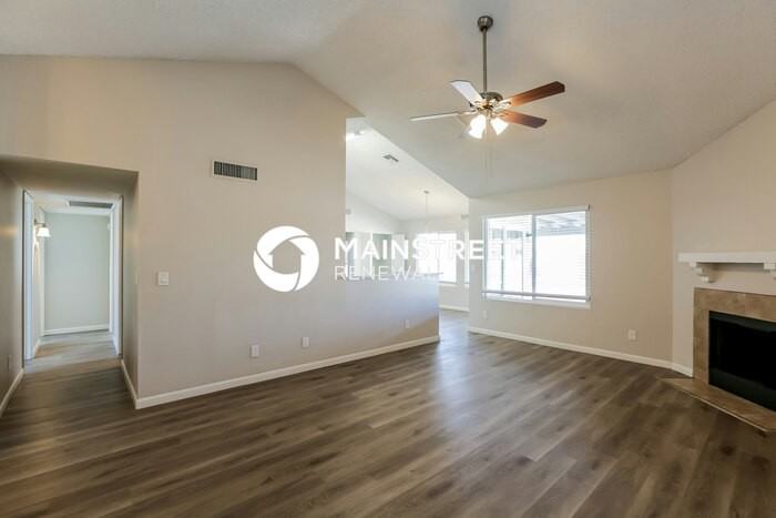 13232 N 56th Ave - Photo 2 of 16