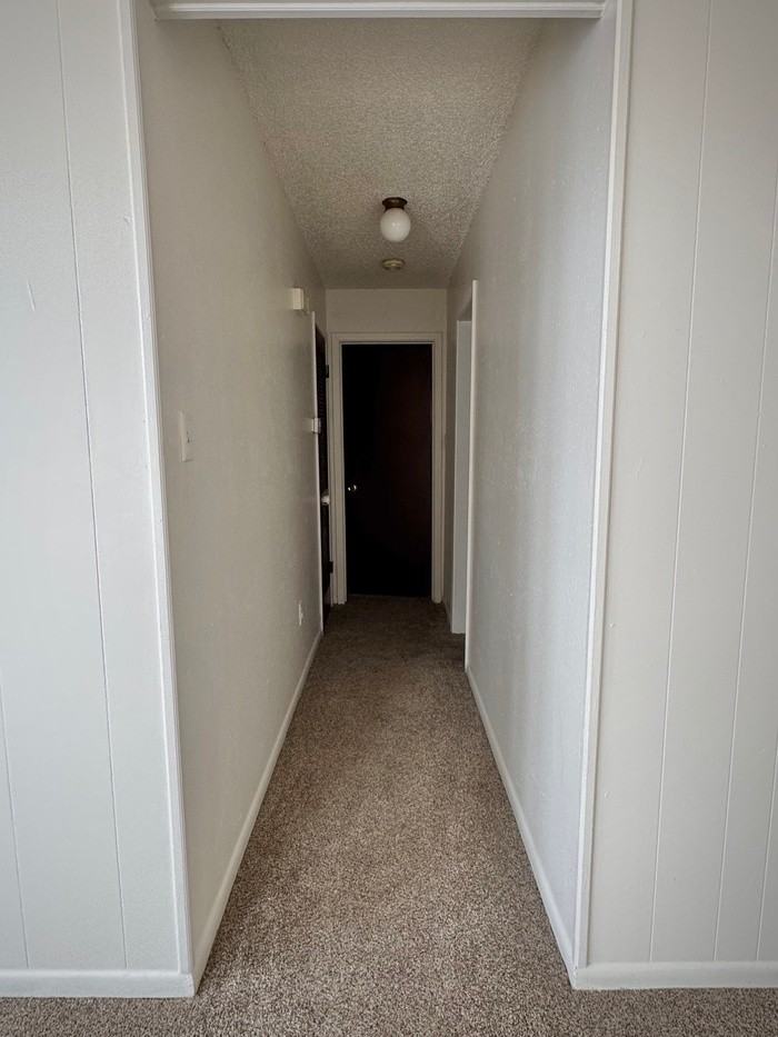 108 S 34th St #B - Photo 3 of 8