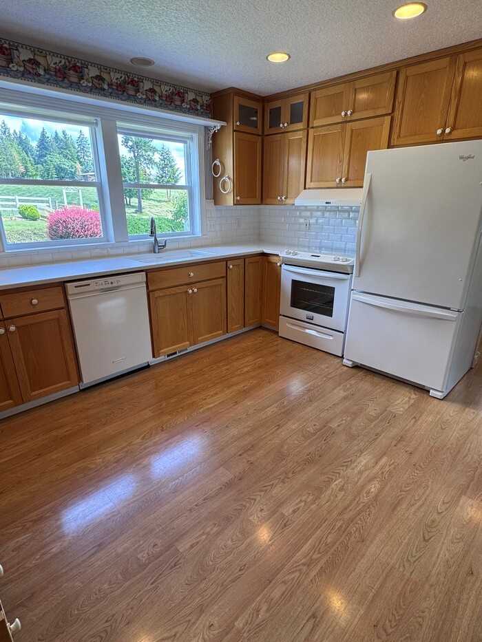 15766 S Windy City Rd - Photo 2 of 40