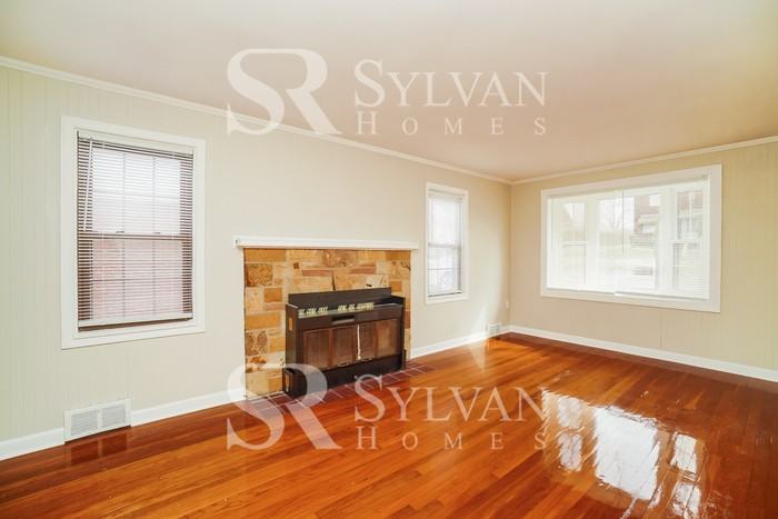 841 Fairdale Ave - Photo 3 of 15