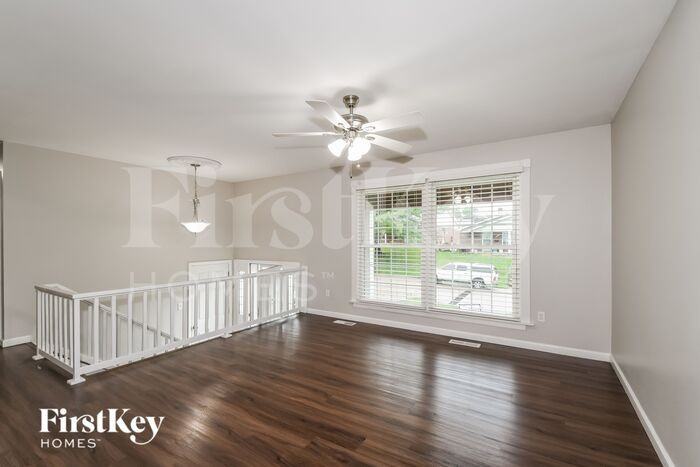 10133 Buffton Dr - Photo 3 of 15