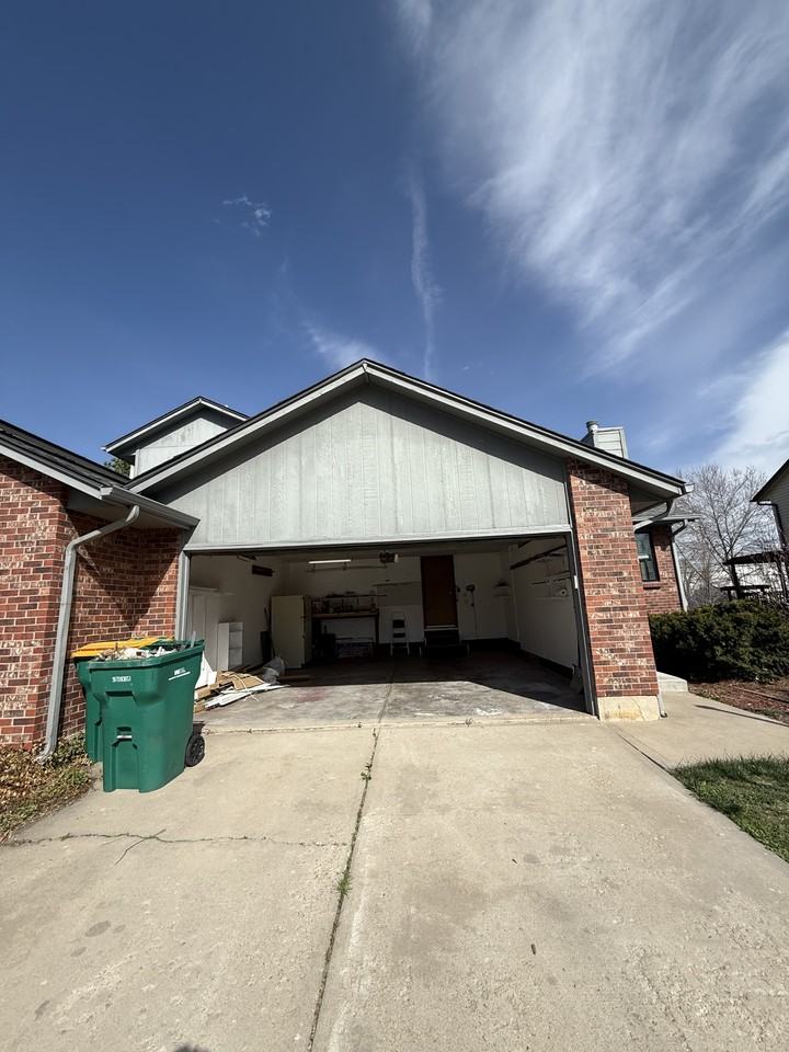 2060 Yarrow St #NA - Photo 3 of 40