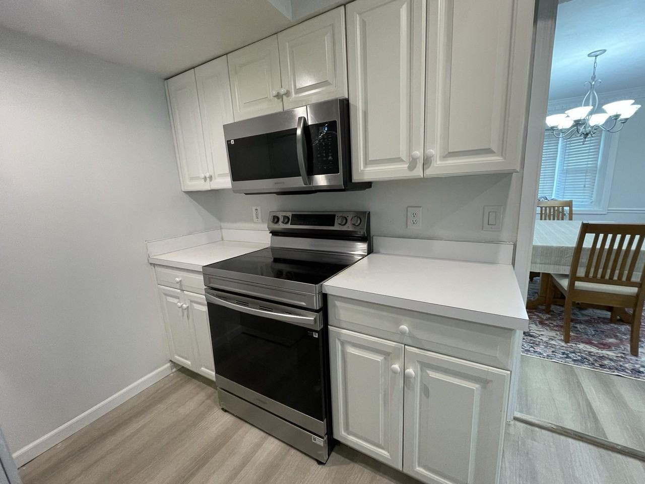4199 University Dr #EFF1 - Photo 7 of 12