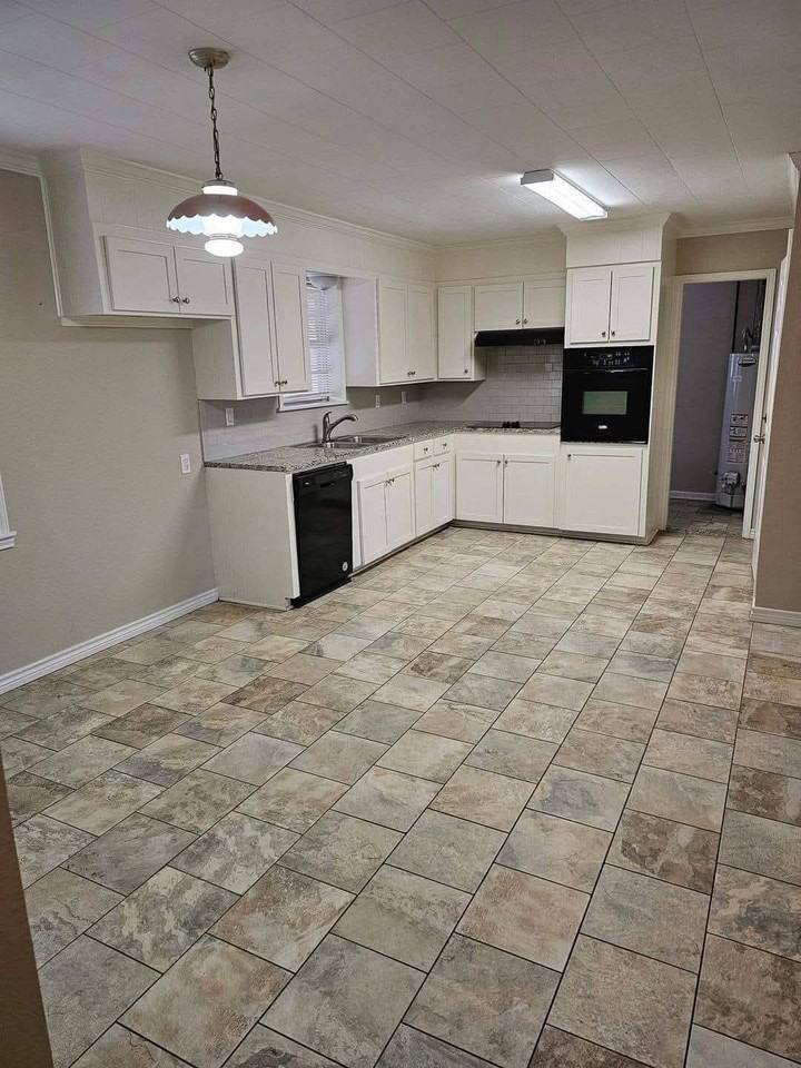 904 Whippoorwill St #NA - Photo 3 of 9