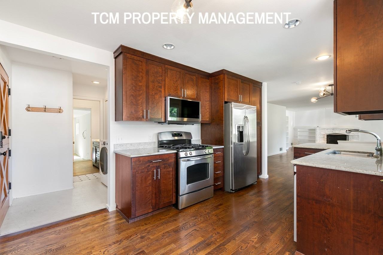 2205 104th Ave Se #NA - Photo 3 of 21