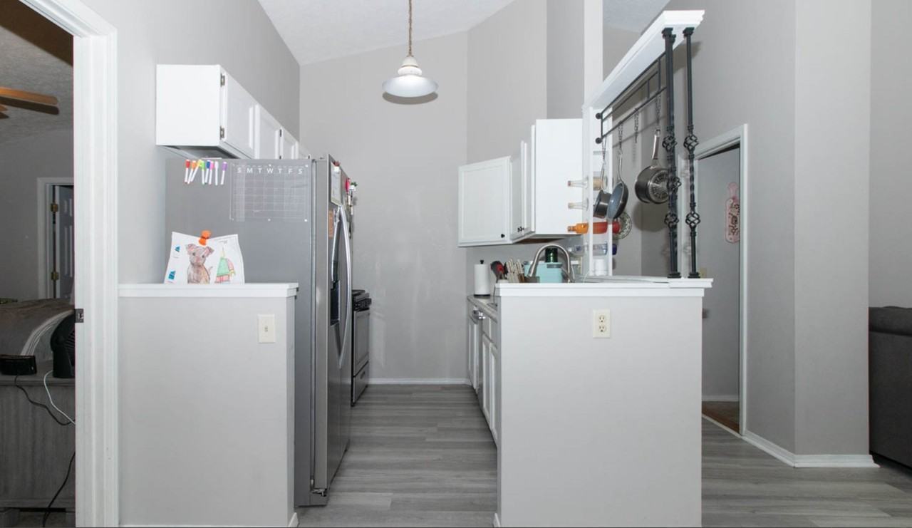 4 Shire Ct #4 - Photo 2 of 15