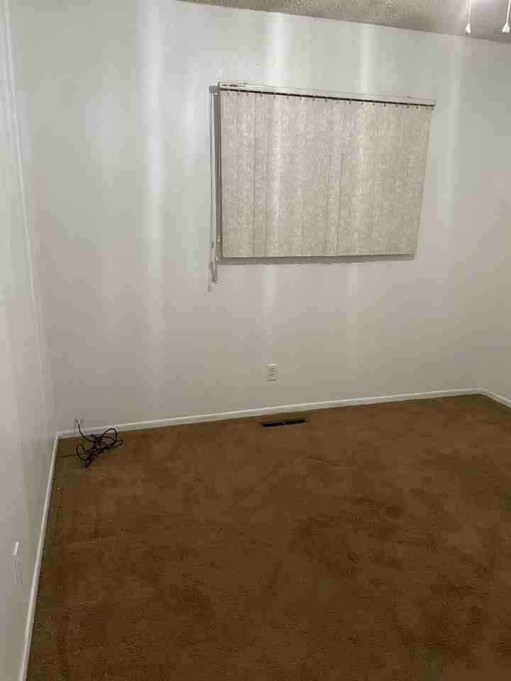 2517 Denver Blvd #NA - Photo 6 of 8