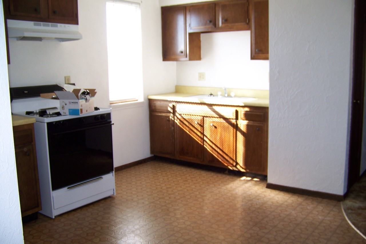 2209 Stoneybrook Rd #NA - Photo 5 of 10