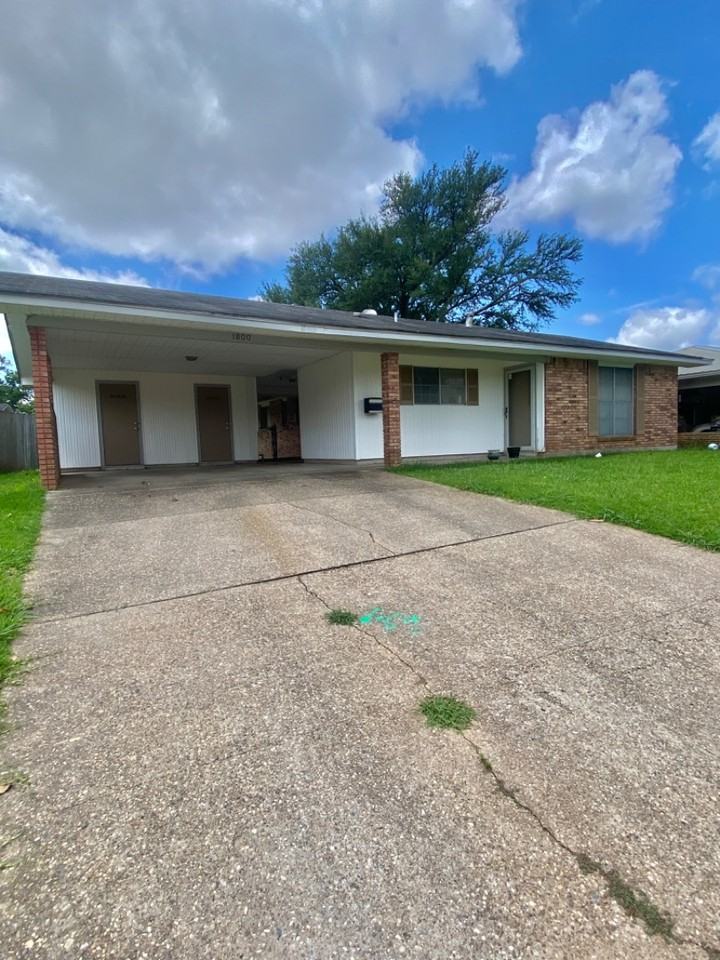 1800 Ray Ave - Photo 2 of 20