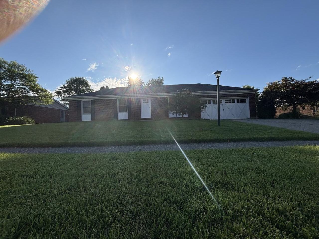 2301 Oak Park Dr - Photo 2 of 20