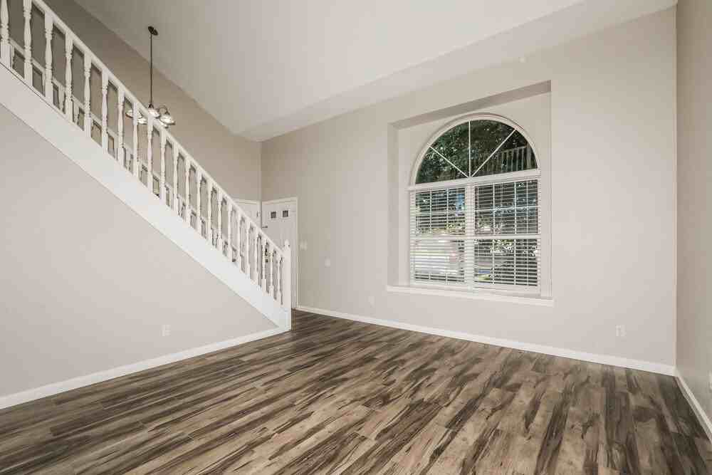 4604 Welton St - Photo 4 of 17