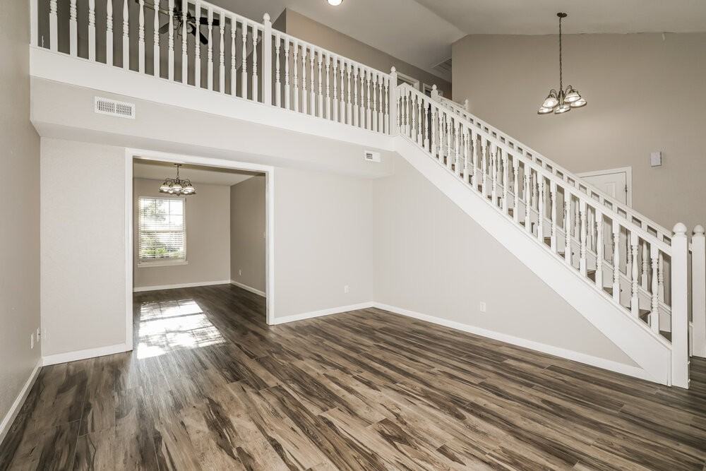 4604 Welton St - Photo 5 of 17