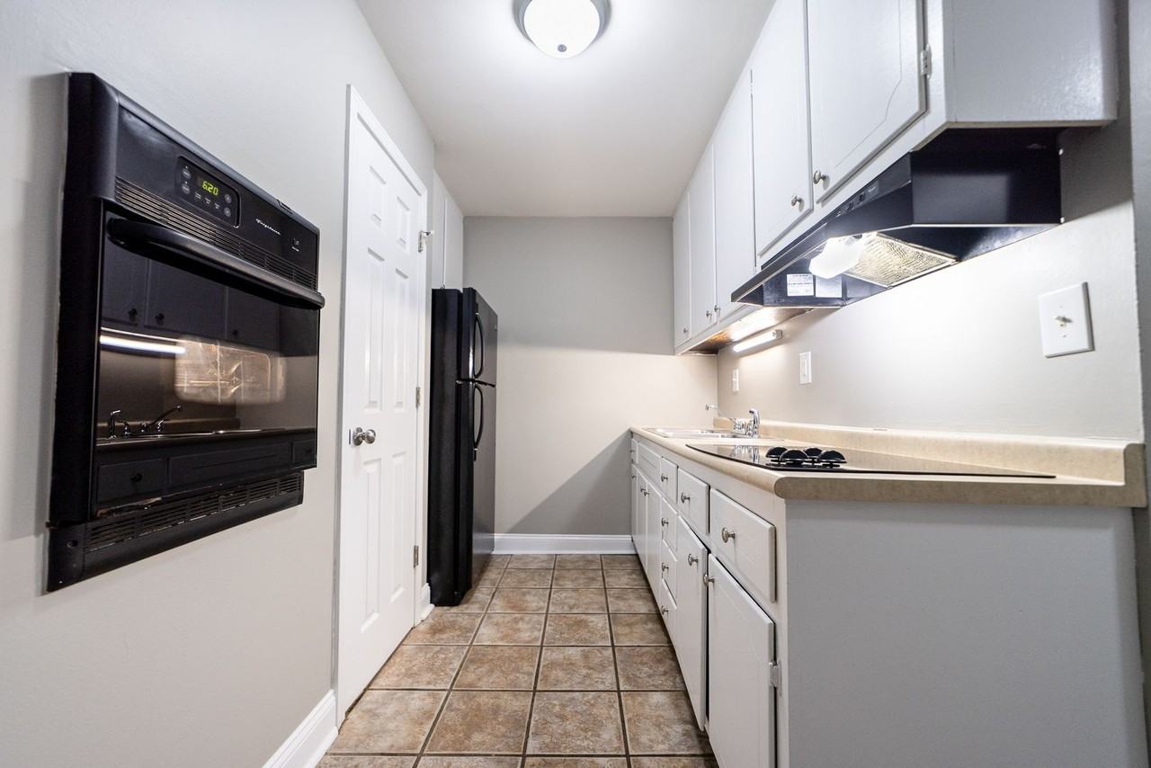 110 Brookside Dr. - Photo 4 of 8