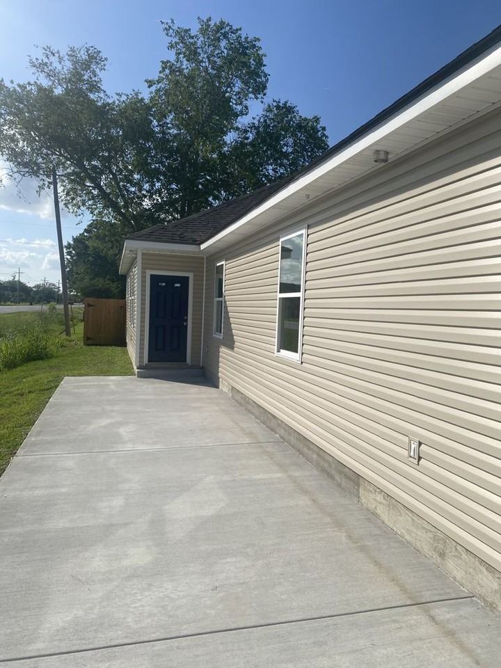 2000 Webster St - Photo 3 of 17