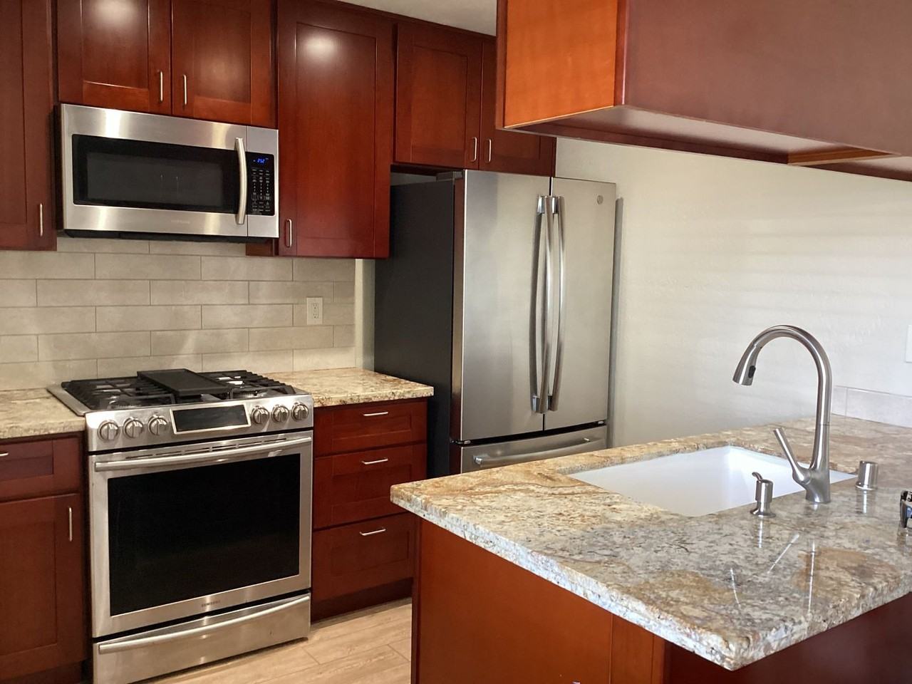 4330 Diamond St #1 - Photo 3 of 11
