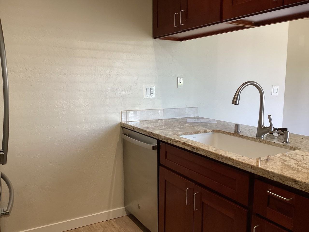 4330 Diamond St #1 - Photo 7 of 11