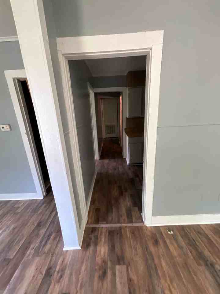 5917 Lexington Avenue - Photo 5 of 9