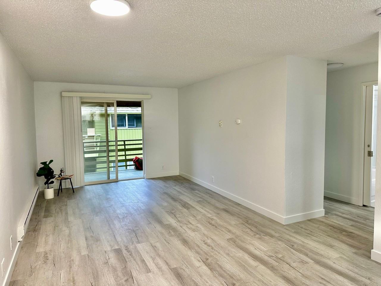 Park Plaza Apartments - Photo 3 of 6