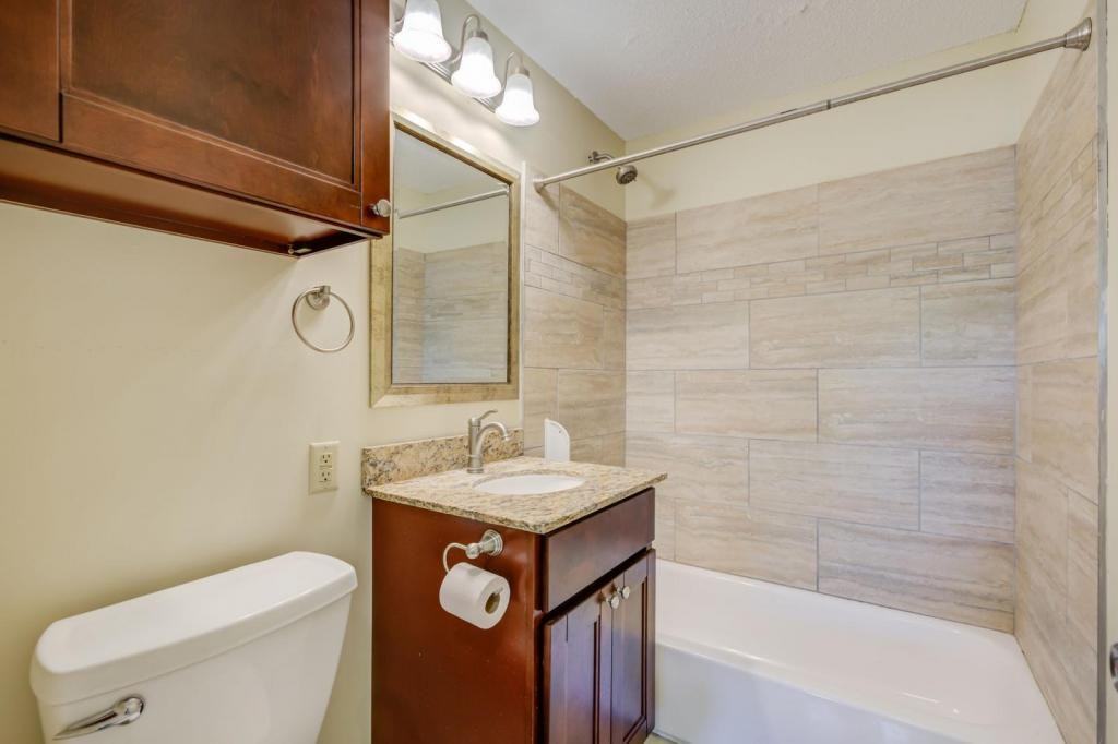 1619 73rd Ave Ne - Photo 7 of 10