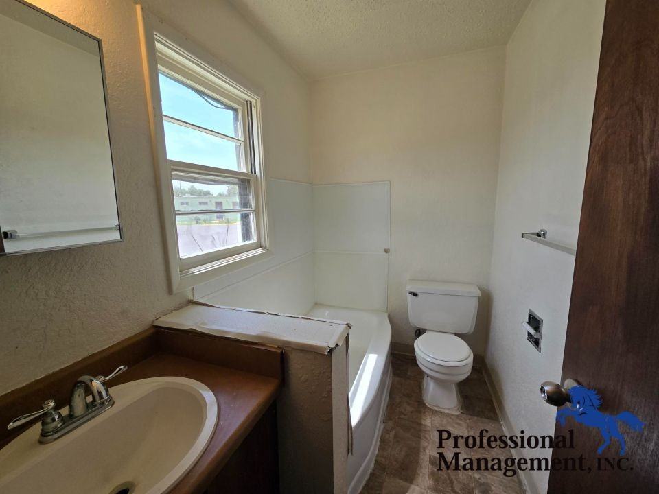 2717 4th Ave S #A - Photo 3 of 6