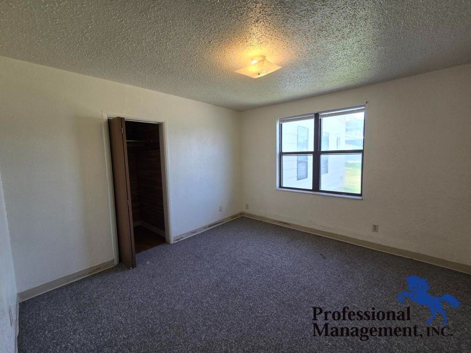 2717 4th Ave S #A - Photo 4 of 6