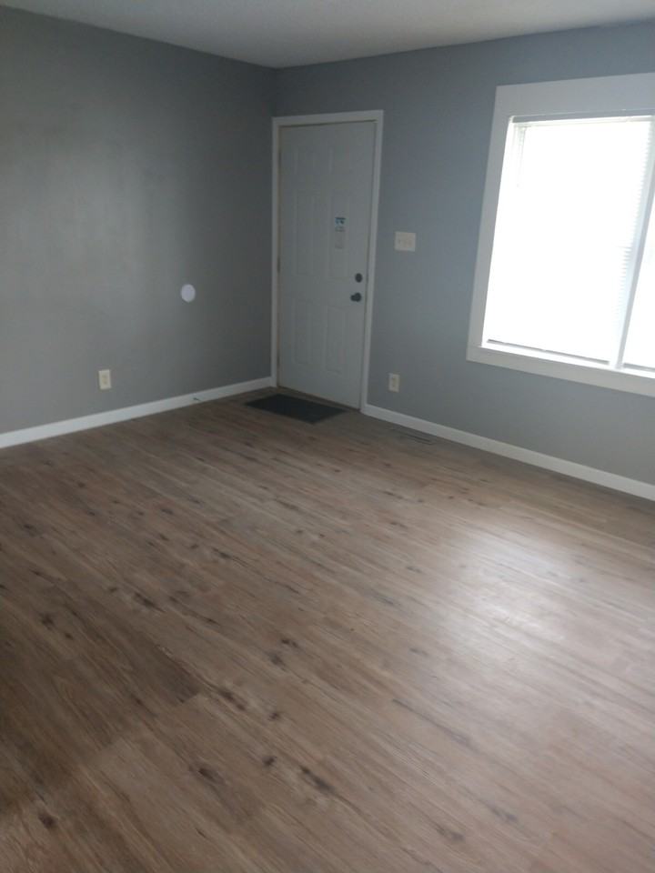 1807 Southwood Dr - Photo 2 of 17