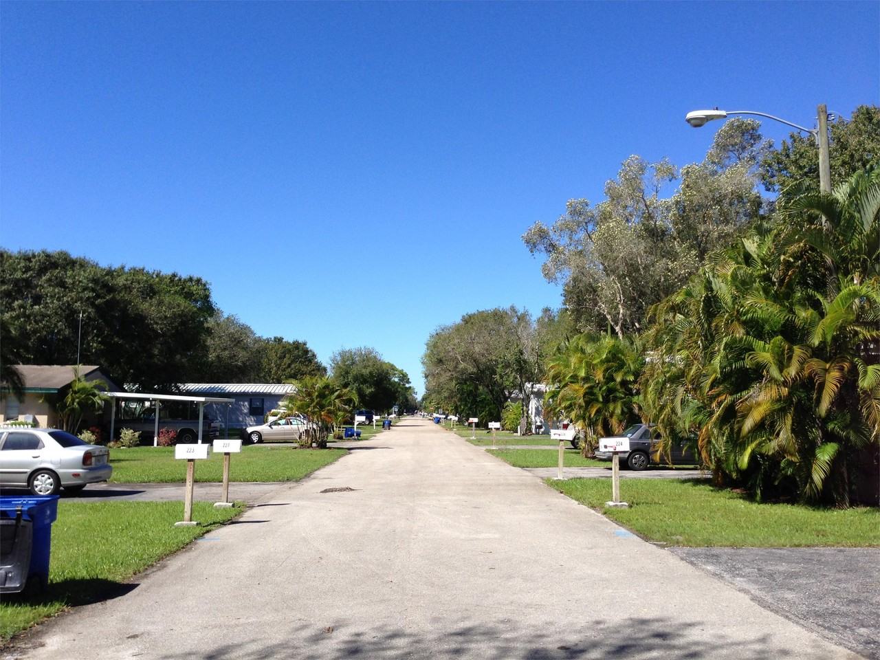 247 Stockon Street - Photo 2 of 33