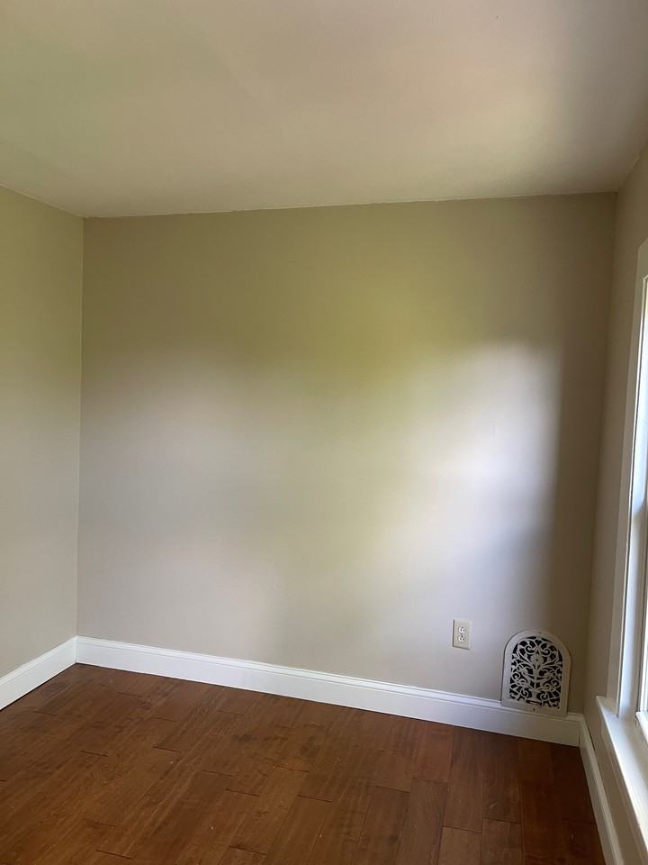 509 Willis Ave #2 - Photo 5 of 13