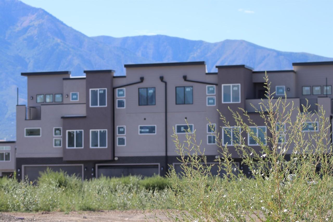 1816 Northwest #10 - Photo 5 of 30