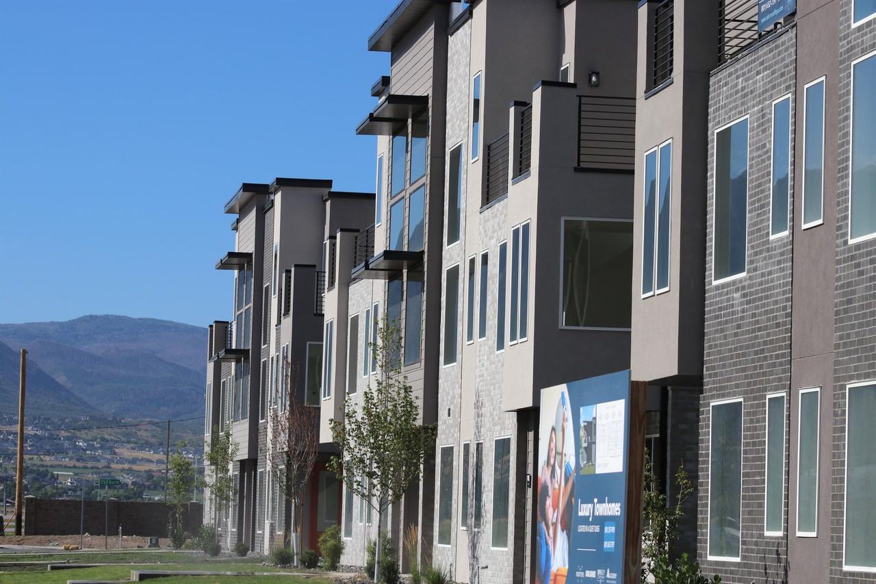 1816 Northwest #10 - Photo 7 of 30