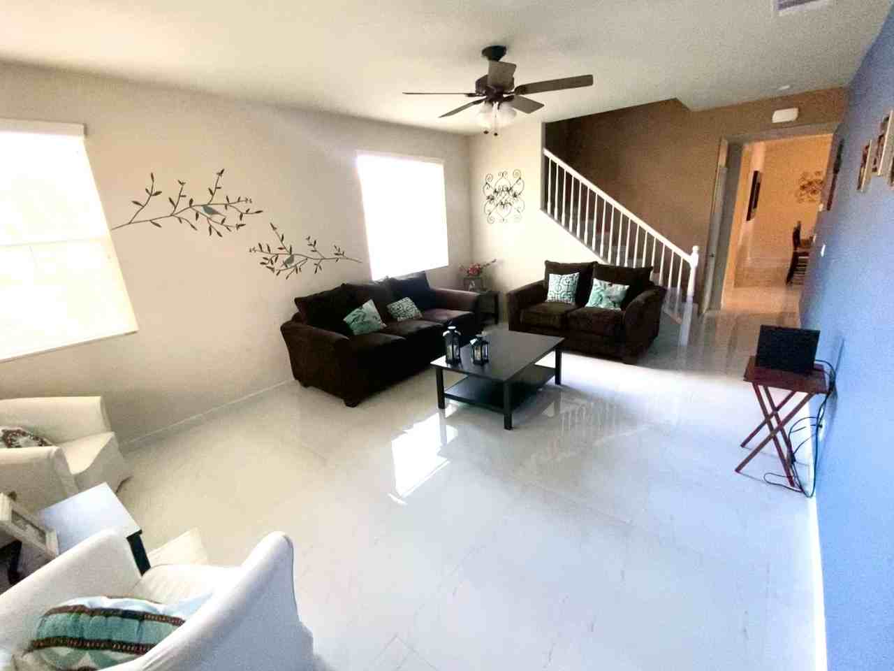 29353 Fall River Ln - Photo 5 of 32