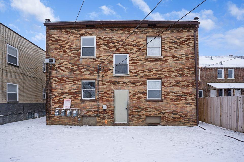1466 Forest St #A - Photo 3 of 10