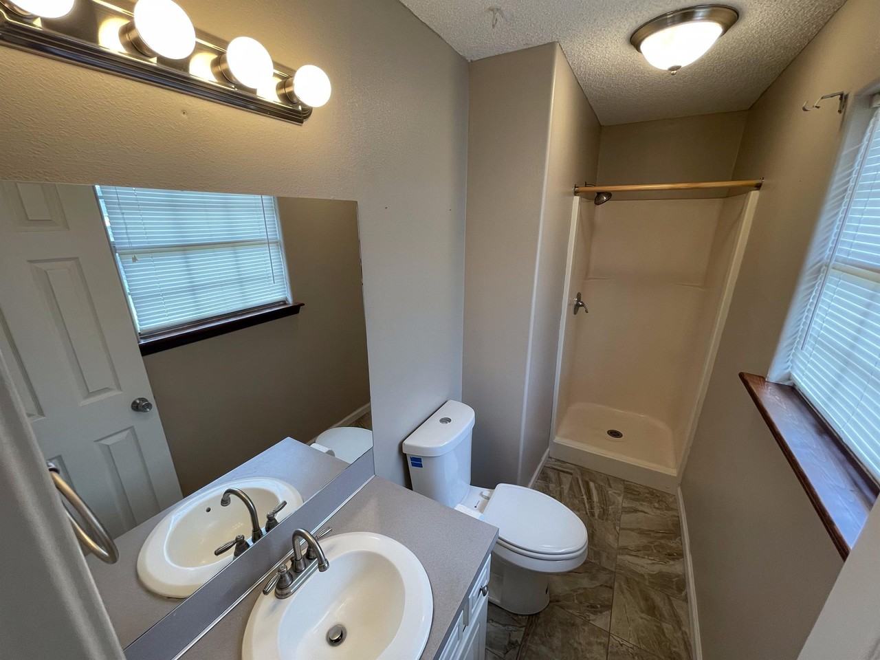 1 Heather St - Photo 3 of 22