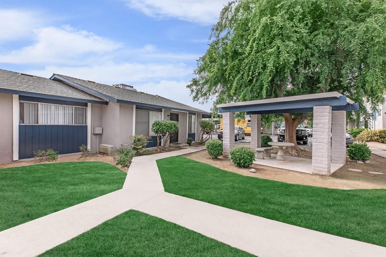 Welcome to Cameron Park Apartments || Your Fresno Oasis Awaits - Photo 3 of 28