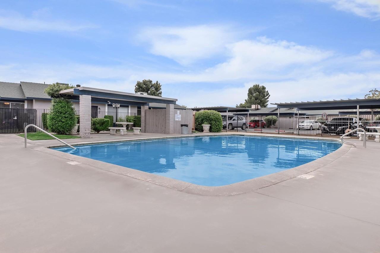 Welcome to Cameron Park Apartments || Your Fresno Oasis Awaits - Photo 4 of 28