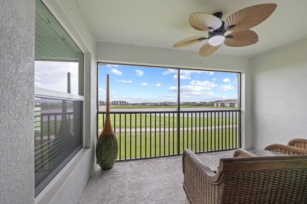5465 Double Eagle Cir #1 - Photo 4 of 17