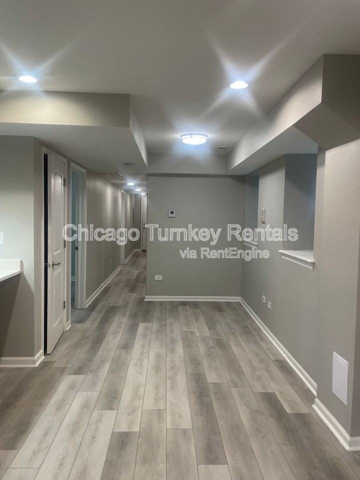 1927 S Morgan St #G - Photo 4 of 12