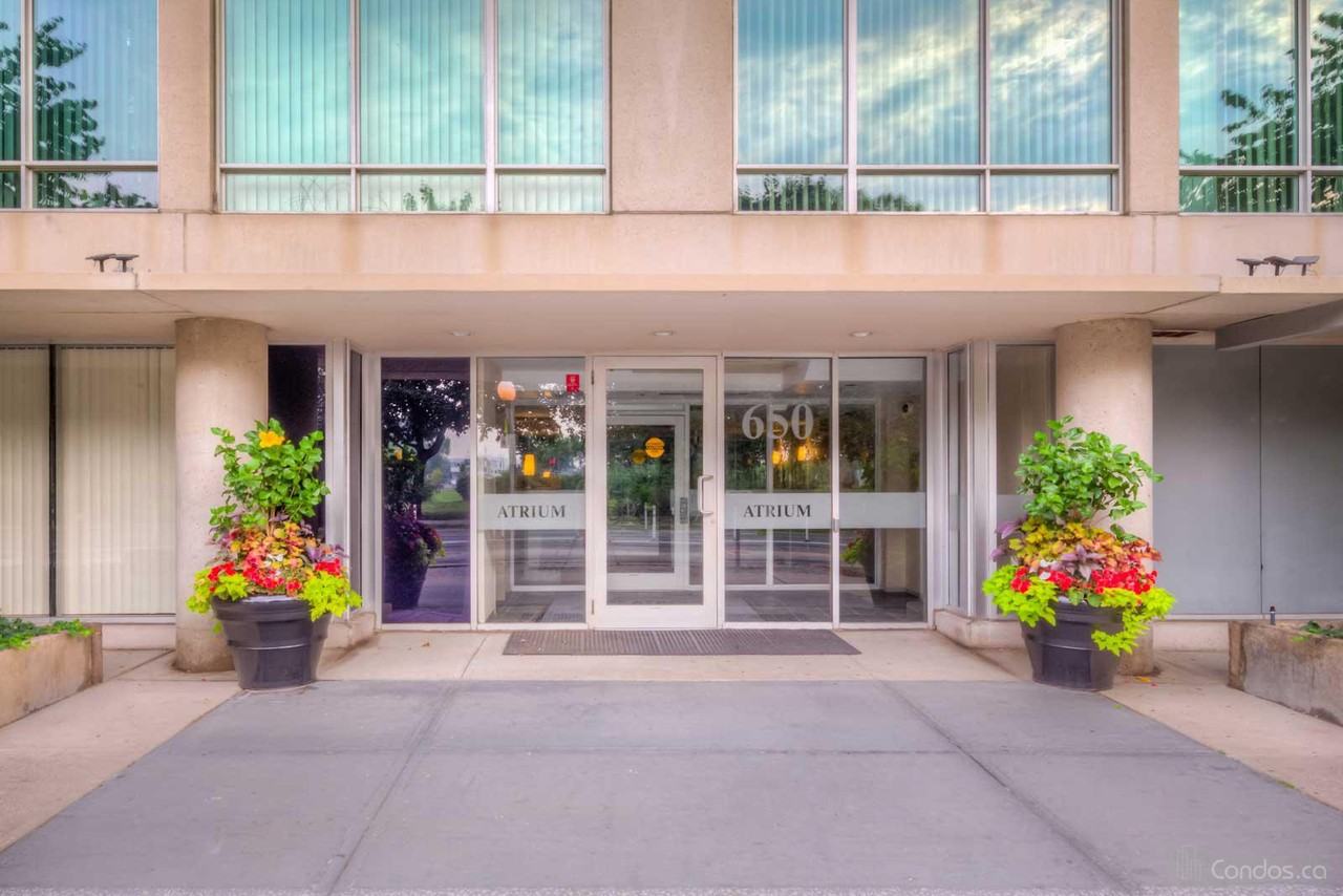 650 Queens Quay W - Photo 3 of 17