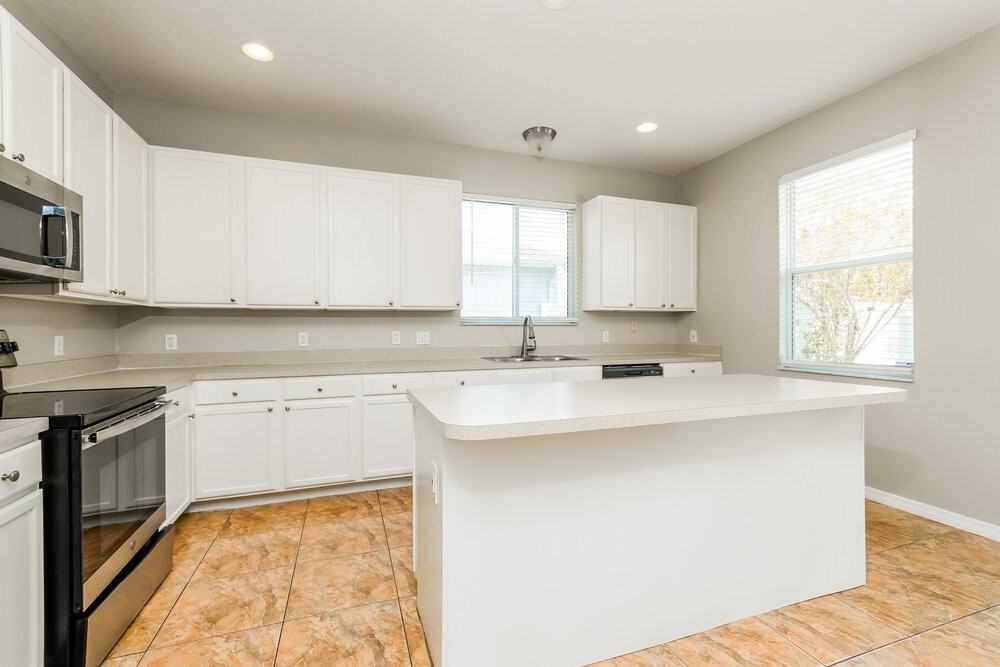 419 Janice Kay Pl - Photo 6 of 16