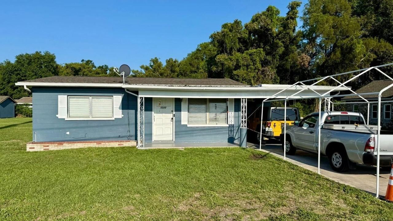 1310 North Combee Road-6 - Photo 3 of 9