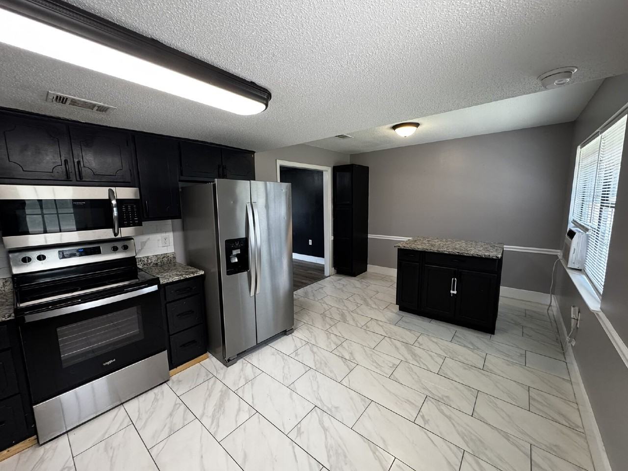 1035 Bacon Rd - Photo 4 of 19