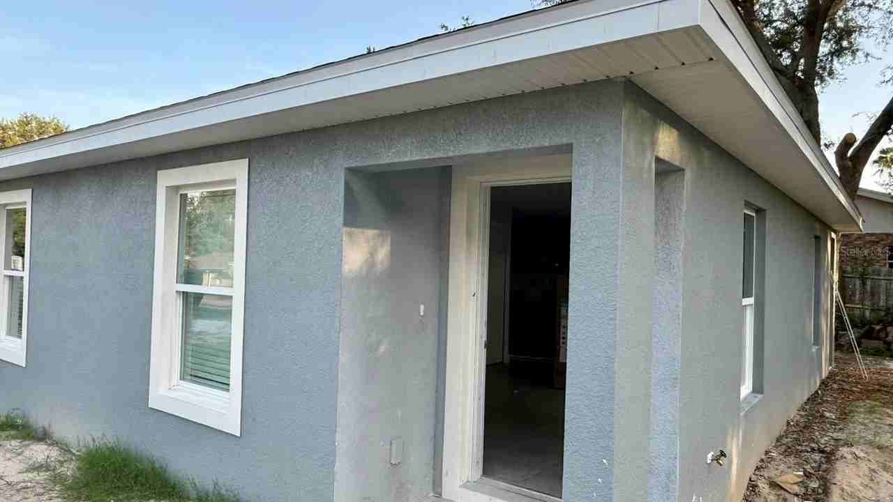 192 Julie Ln - Photo 4 of 21