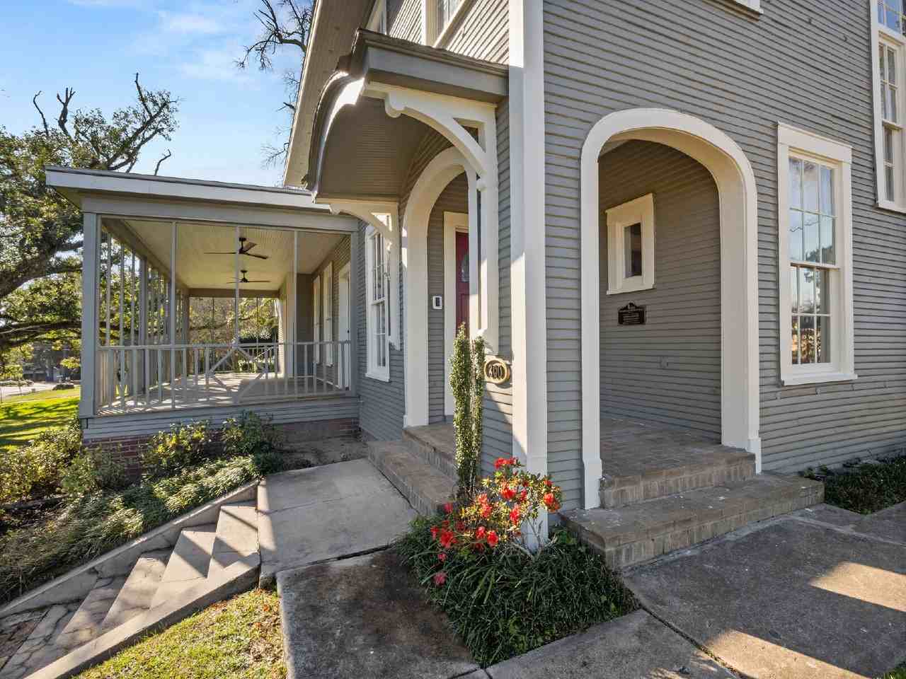 300 S 8th St - Photo 3 of 32