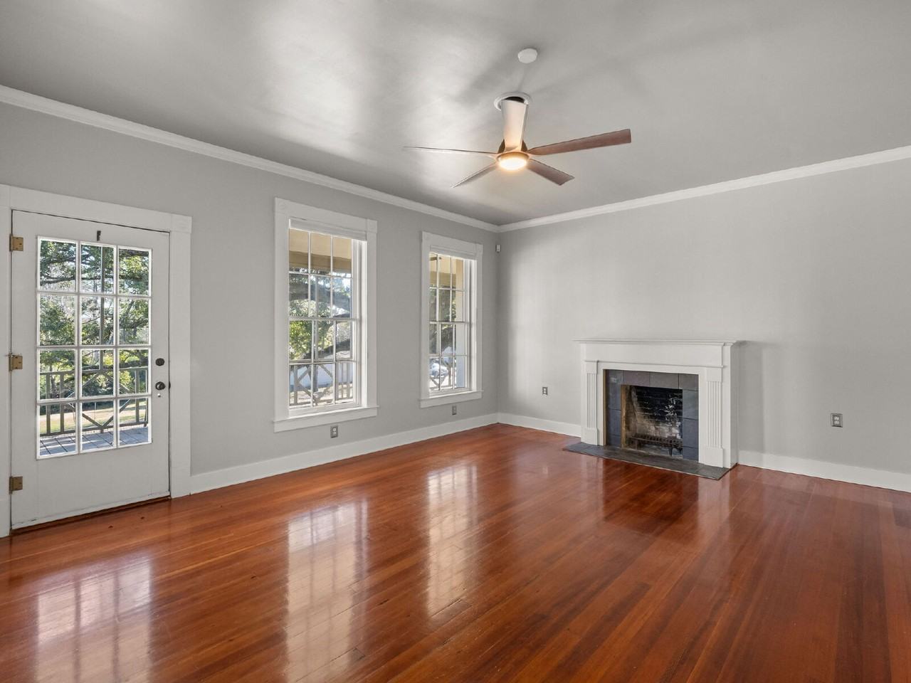 300 S 8th St - Photo 5 of 32