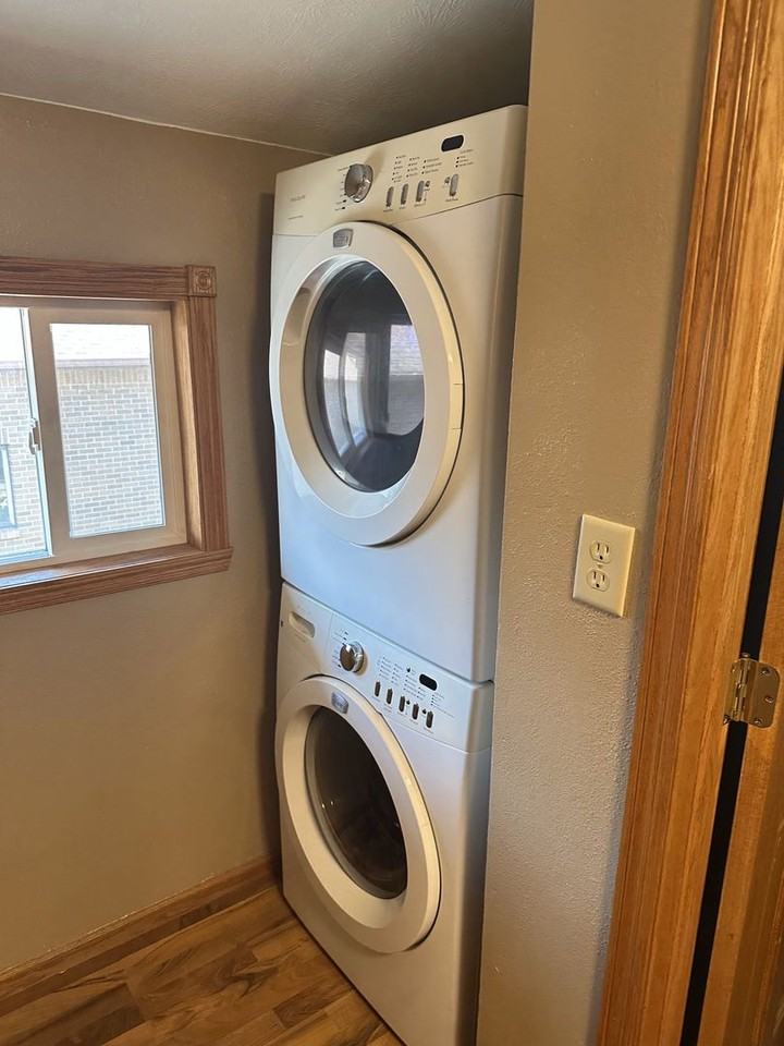 716 S Iowa St - Photo 4 of 11