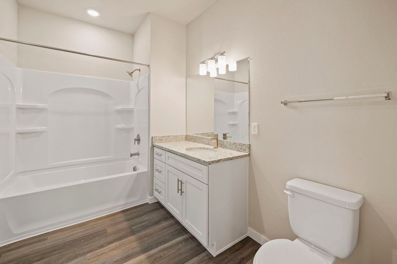 Holmes Corner Apartments - Photo 7 of 42