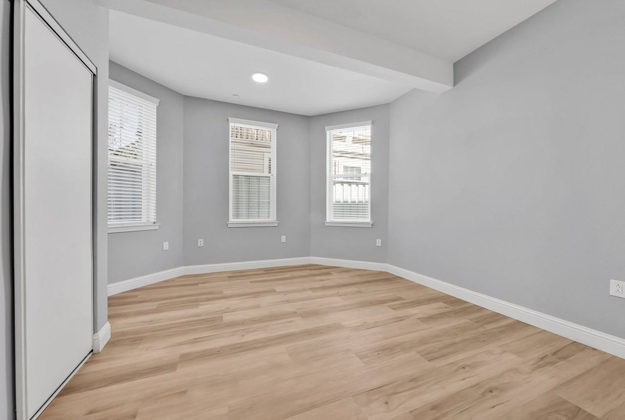 2016 - 2020 Dwight Way - Photo 4 of 49