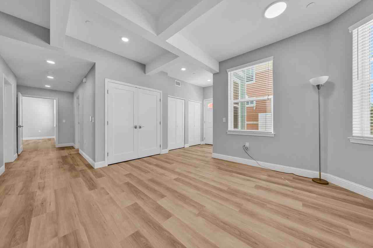 2016 - 2020 Dwight Way - Photo 6 of 49