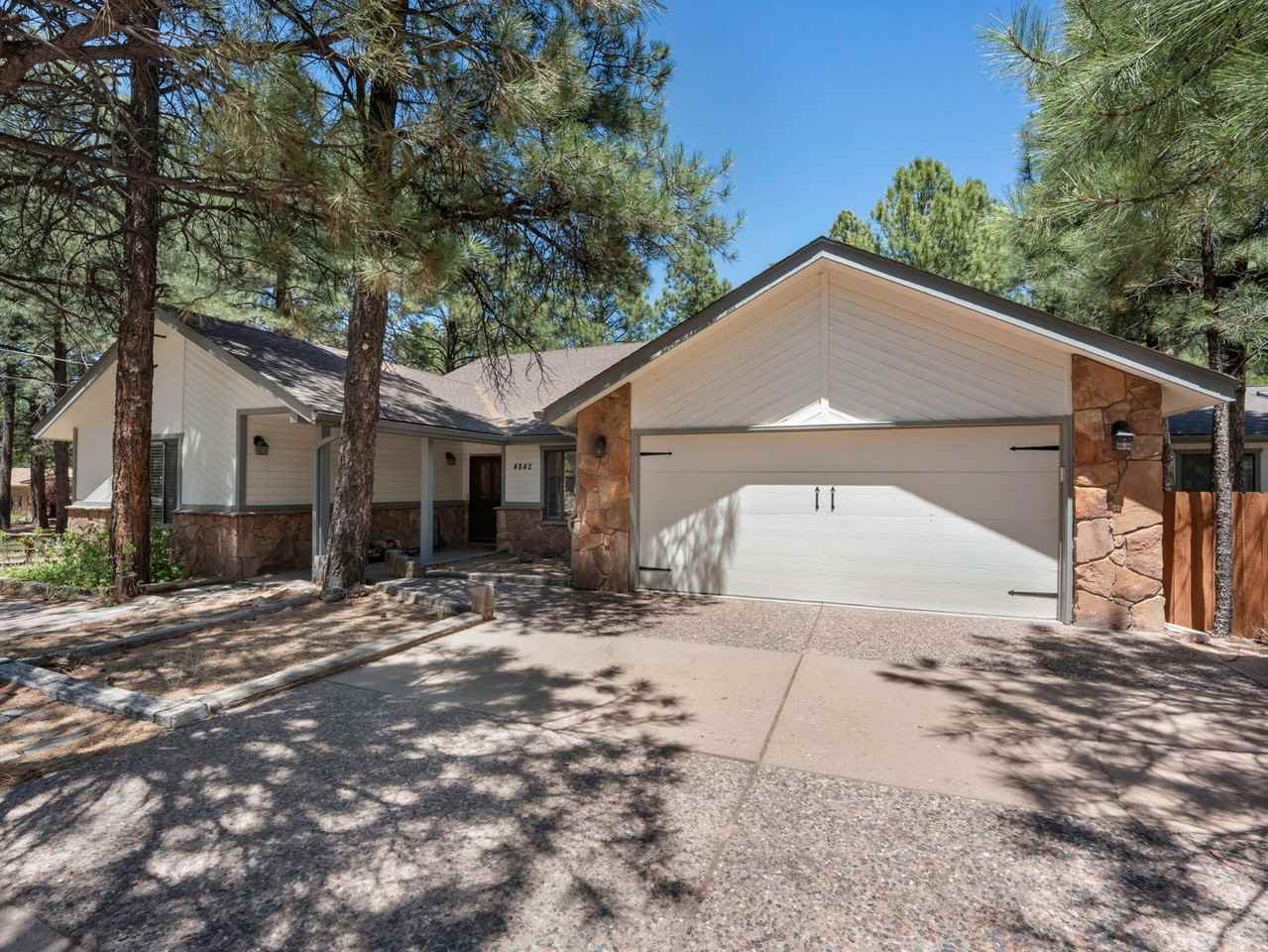 4842 E Medina Way - Photo 3 of 38